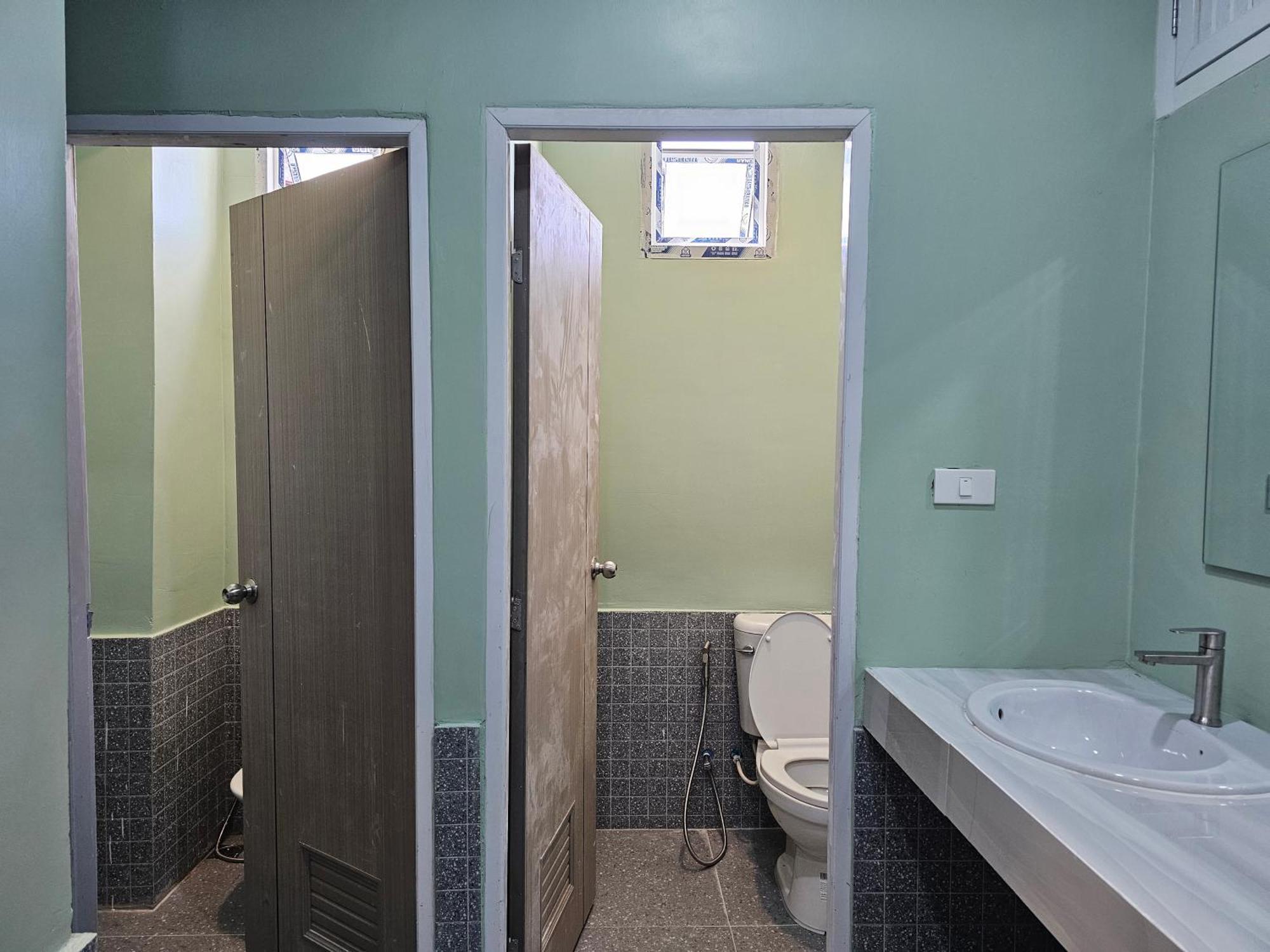 Lub Nai Hostel Patong Room photo